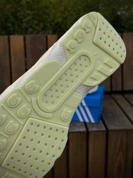 Кросівки Adidas ZX22 BOOST, світлі (літні)