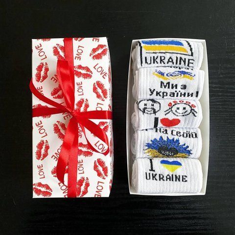 Набір жіночих патріотичних шкарпеток 36-41 5 пар у подарунковій коробці
