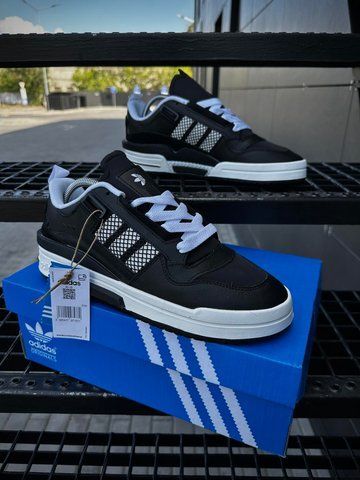 Кросівки Adidas Forum IE (чорно-білі)