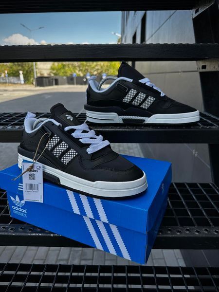 Кросівки Adidas Forum IE (чорно-білі)