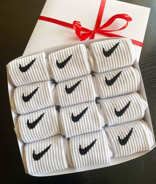 Бокс жіночих високих шкарпеток Nike 36-41 на 12 пар у подарунковій коробці