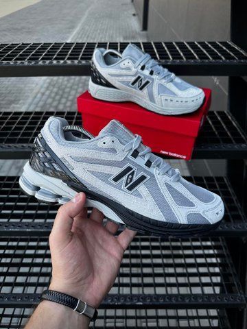 Кросівки New Balance 1906R (сірі з чорним)