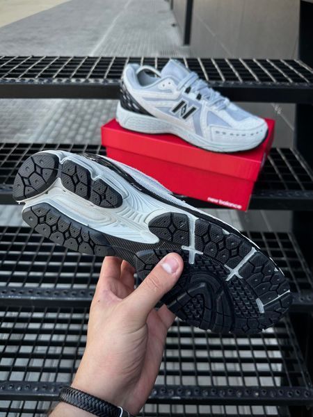 Кросівки New Balance 1906R (сірі з чорним)