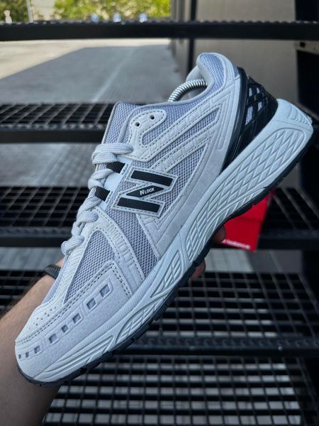 Кросівки New Balance 1906R (сірі з чорним)