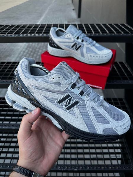 Кросівки New Balance 1906R (сірі з чорним)