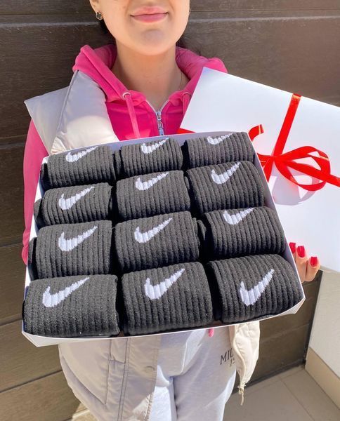 Бокс жіночих високих шкарпеток Nike 36-41 на 12 пар у подарунковій коробці