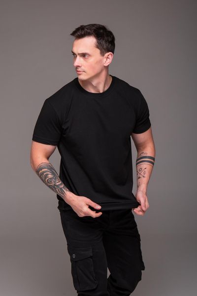 Футболка чоловіча однотонна батал 2XL&ndash;6XL вільного крою чорна