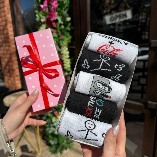 Набір чоловічих шкарпеток 40-45 на 5 пар у подарунковій коробці