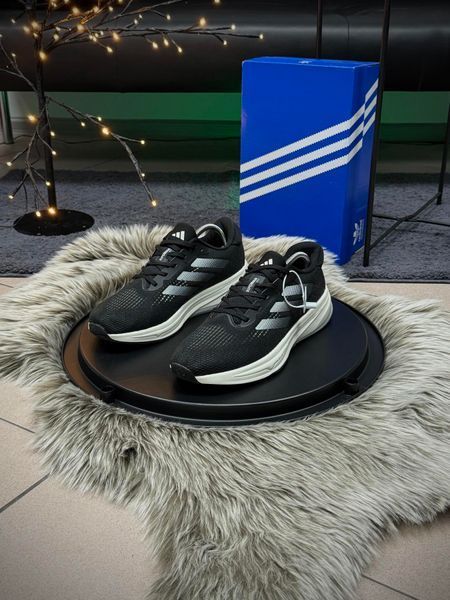 Кросівки Adidas Supernova Rise