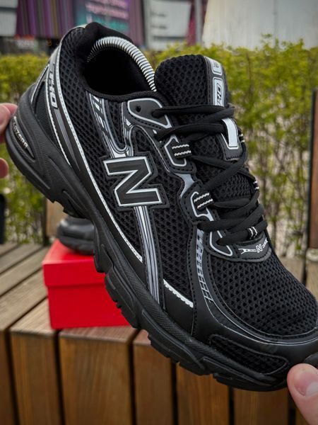 Кросівки New Balance 740, чорні (сітка, весна - літо)