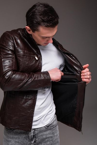 Чоловіча коротка куртка Slim Fit з екошкіри коричнева