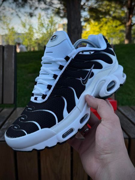 Кросівки Nike Air TN Plus біло-чорні (сіточка)