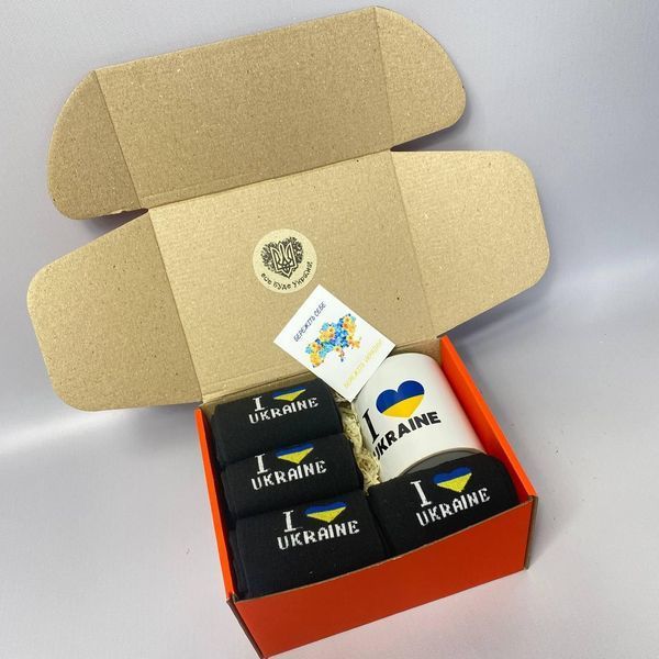 Подарунковий патріотичний бокс "I Love UKRAINE" із кружкою та шкарпетками 8 пар чорні для чоловіків