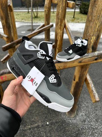 Кросівки Nike Air Jordan Retro 4 (Cosmo)