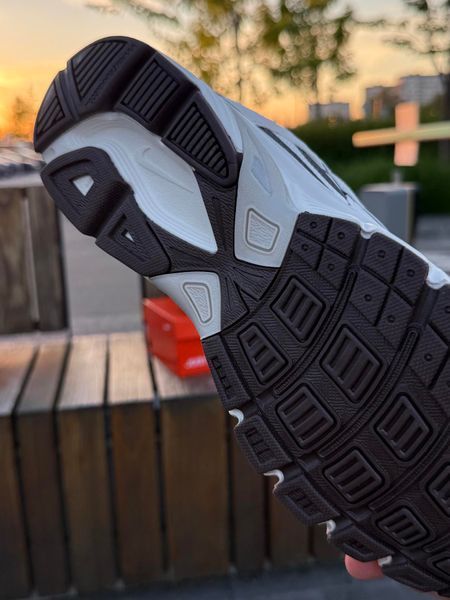 Кросівки Nike Initiator, біло сірі (сітка, літні)