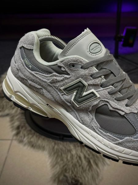 Кросівки New Balance 2002R, світло сірі