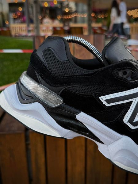 Кросівки New Balance 9060, чорно білі (замша, сітка)