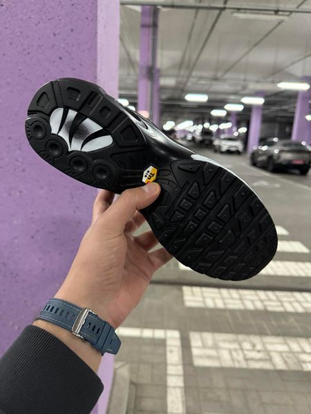 Термо Кросівки Nike Air Plus TN (чорні білі)