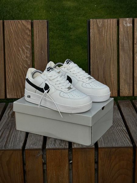 Кросівки Nike Air Force (білі з чорним свушем)