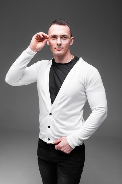 Кардиган стильний чоловічий на гудзиках, білий