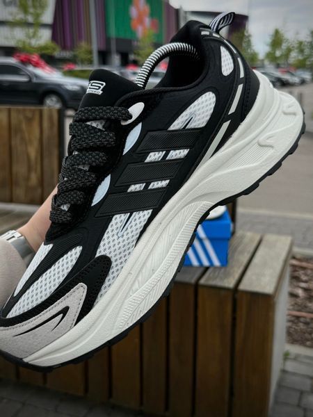 Кросівки Adidas Track Suite Pro, чорн-білі (весна-літо)