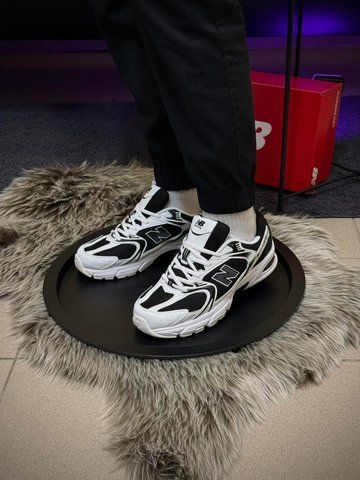Кросівки New Balance 530 (чорно-білі)