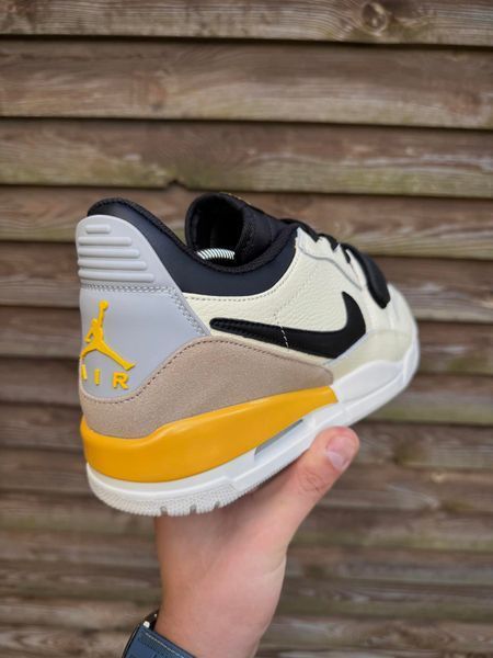 Кросівки Nike Air Jordan Legacy 312 Low (жовто чорні)