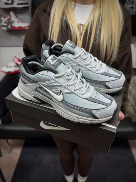 Термо Кросівки Nike Initiator, світло сірі