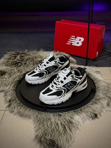 Кросівки New Balance 530 (чорно-білі)
