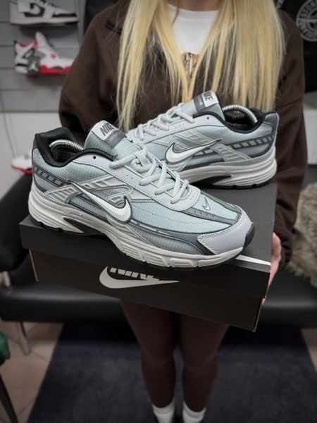 Термо Кросівки Nike Initiator, світло сірі