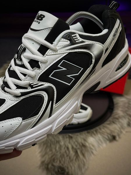 Кросівки New Balance 530 (чорно-білі)