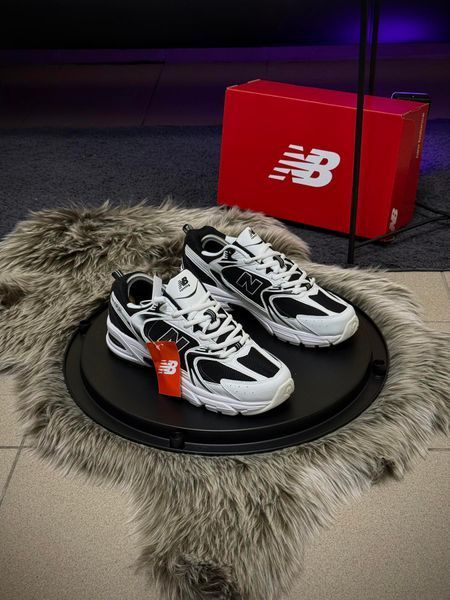 Кросівки New Balance 530 (чорно-білі)