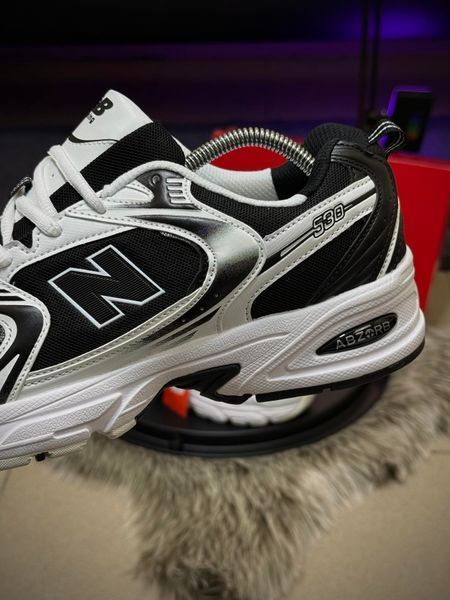 Кросівки New Balance 530 (чорно-білі)