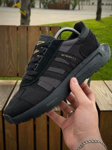 Кросівки Adidas Retropy E5, чорні (літні)