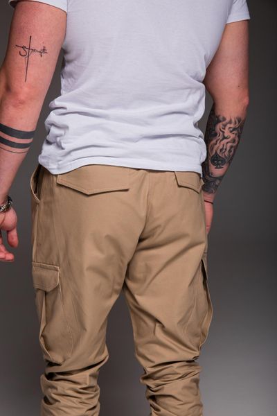 Штани джогери чоловічі ,з кишенями карго,бежеві 2125 фото