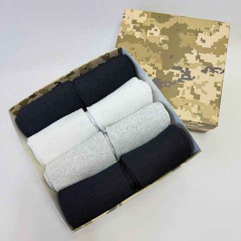 Бокс чоловічих шкарпеток в рубчик 41-45 р на 8 пар у подарунковій коробці