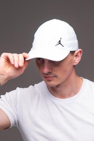 Чоловіча кепка котон Jordan біла