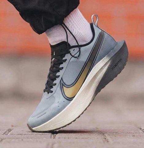 Кросівки Nike ZOOMx Vaporfly Next 4 RUNFEST (blue)