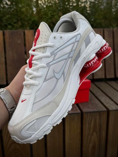Кросівки Nike SHOX Ride 2 SP X SUPREME, світлі з червоним