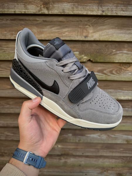 Кросівки Nike Air Jordan Legacy 312 Low (замша, темно сірі)