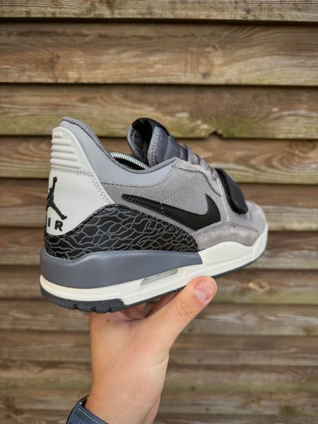 Кросівки Nike Air Jordan Legacy 312 Low (замша, темно сірі)