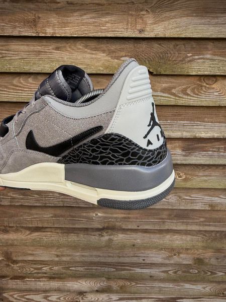 Кросівки Nike Air Jordan Legacy 312 Low (замша, темно сірі)