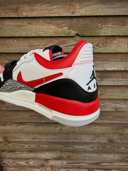Кросівки Nike Air Jordan Legacy 312 Low (white red)