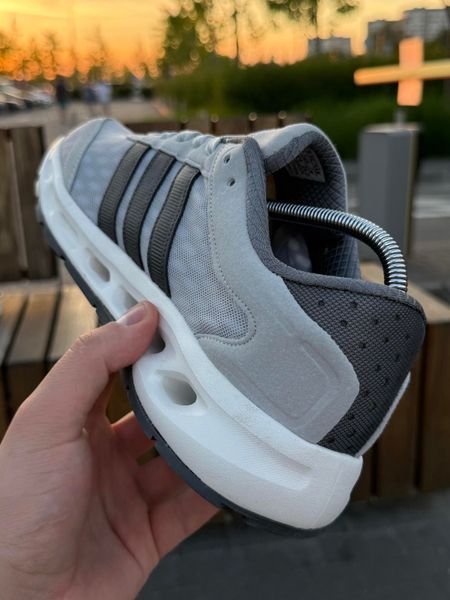 Кросівки Adidas Climacool (світло сірі, літні)