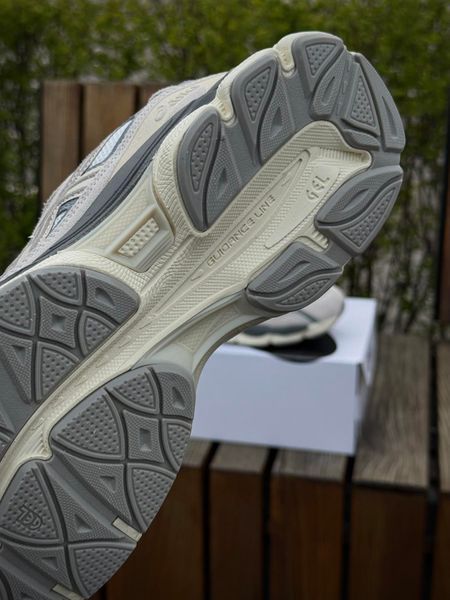Кросівки Asics Gel NYC, світлі