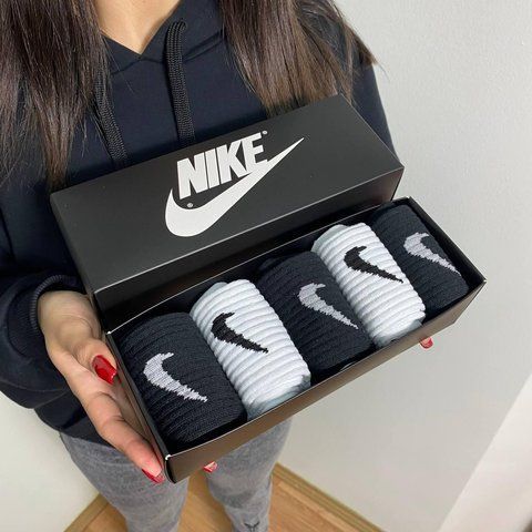 Набір чоловічих високих шкарпеток Nike 41-45 на 5 пари у коробці