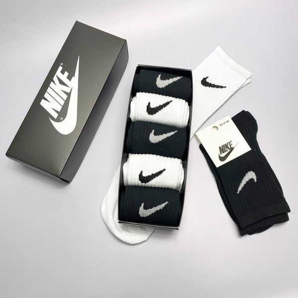 Набір чоловічих високих шкарпеток Nike 41-45 на 5 пари у коробці