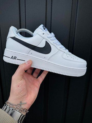 Кросівки Nike Air Force (білі з чорним лого, шкіра ЛІЦЕНЗІЯ)