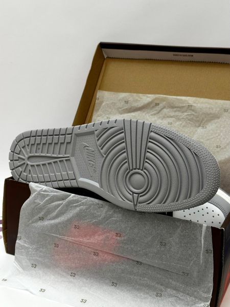 Кросівки Nike Air Jordan 1 OG (gray white black)