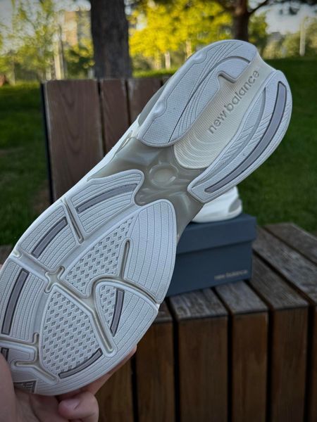 Кросівки New Balance 2010, світло сірі